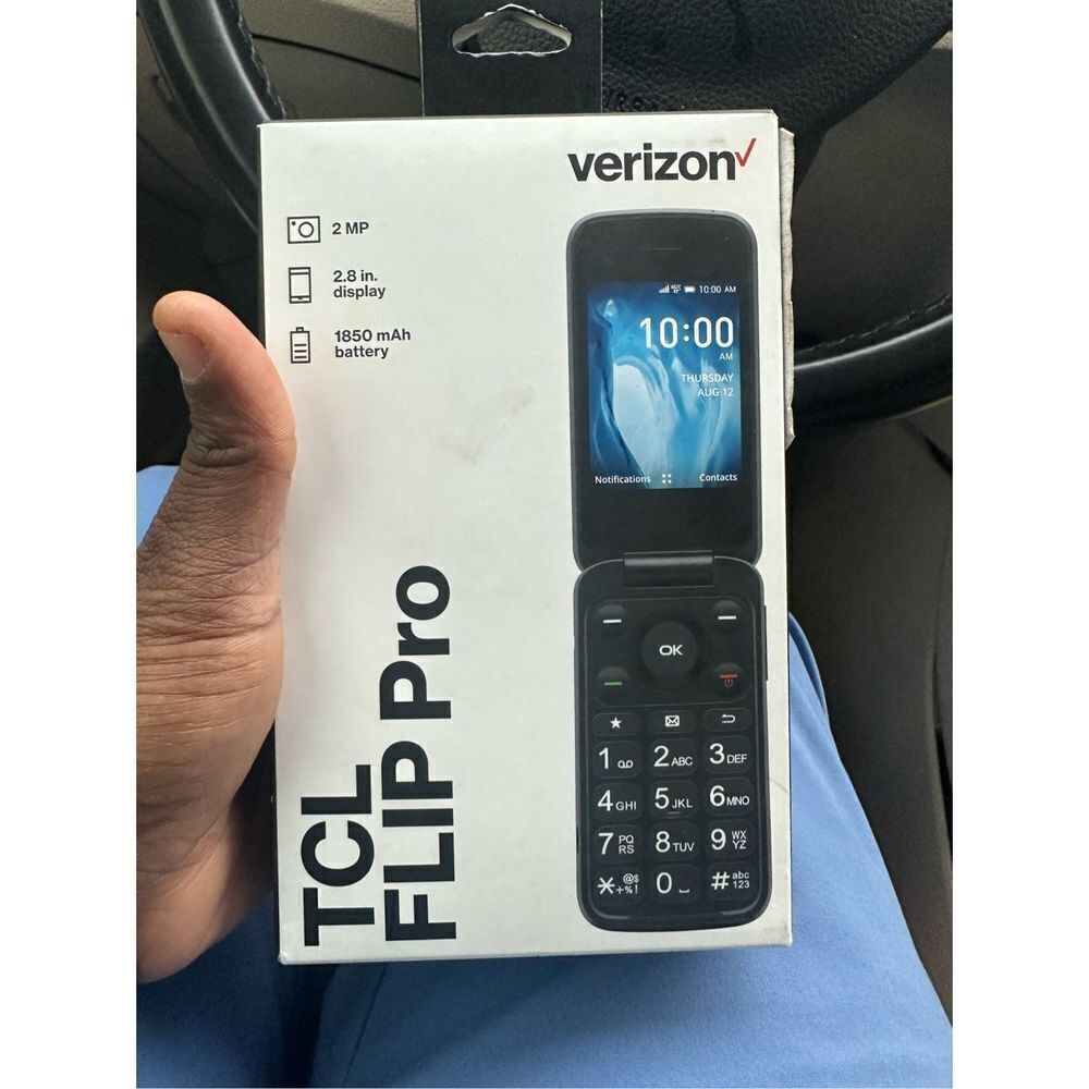 Brand new and sealed Verizon Prepaid TCL Flip Pro 2.8 In Display Slate Gray.